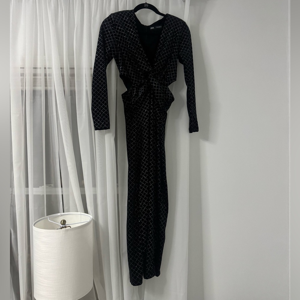 Black Long Sleeve V-Neck Evening Dress with Metallic Grid Detail